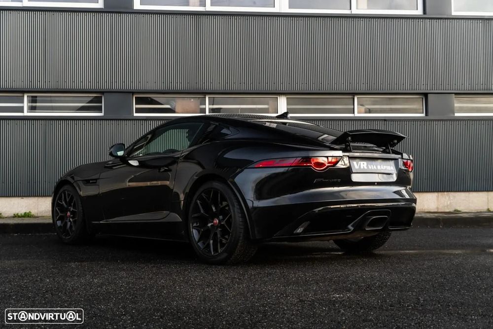 Jaguar F-Type - 7