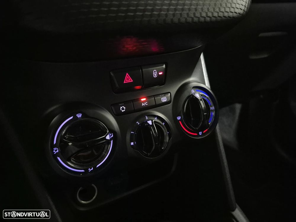 Peugeot 208 1.2 PureTech Style - 13