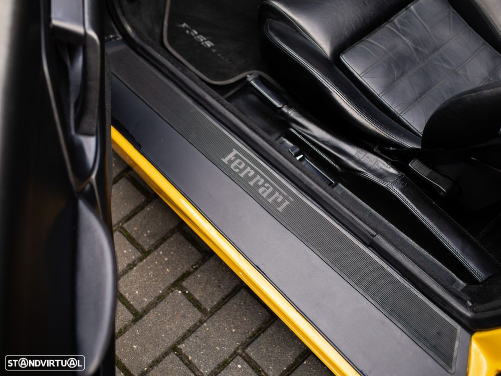 Ferrari 355 Spider - 32