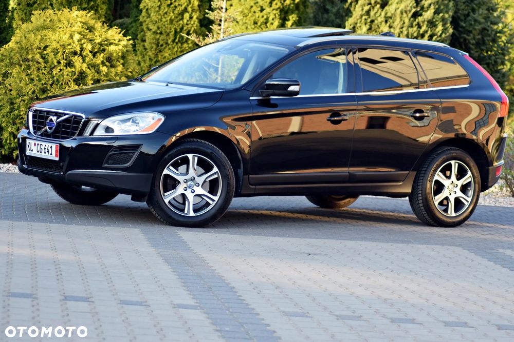 Volvo XC 60 3.2 AWD RDesign - 24