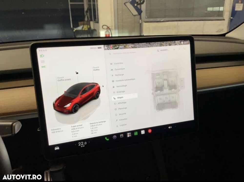 Tesla Model Y - 9