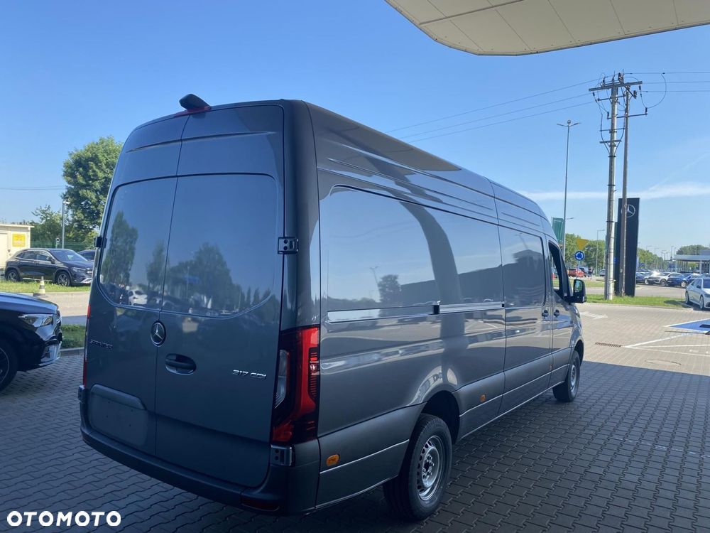 Mercedes-Benz Sprinter - 6