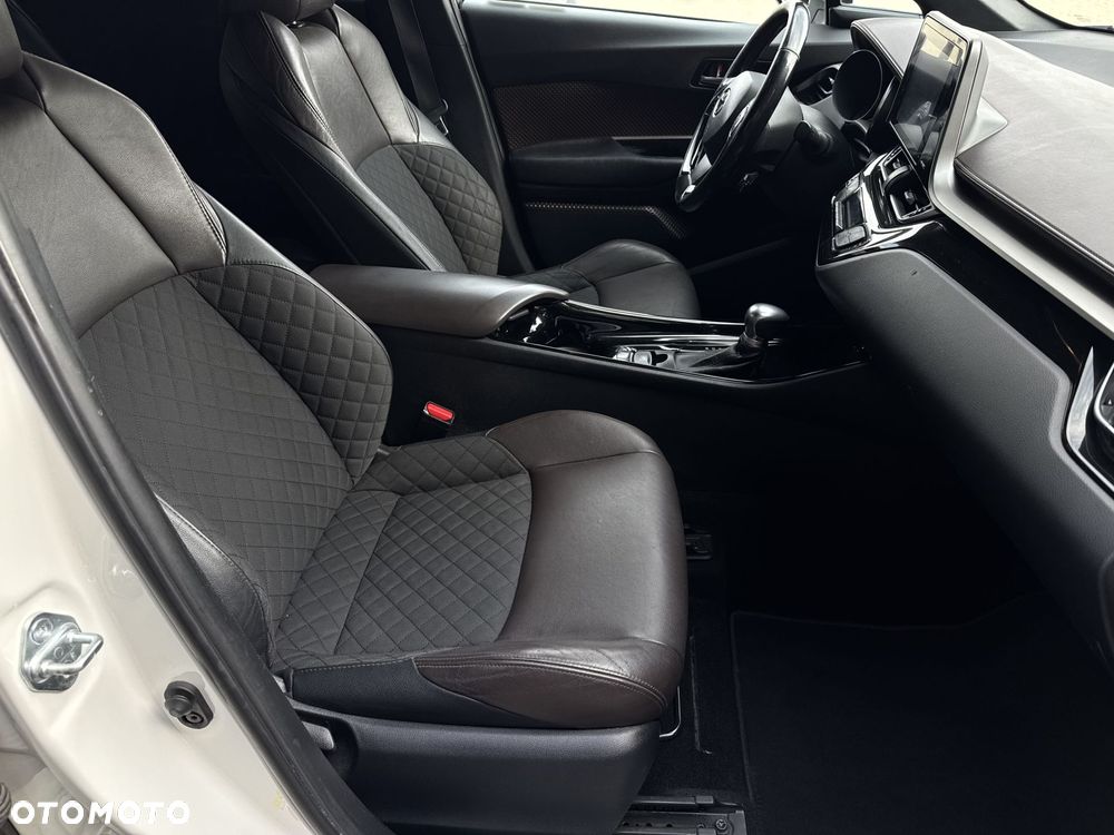 Toyota C-HR - 15