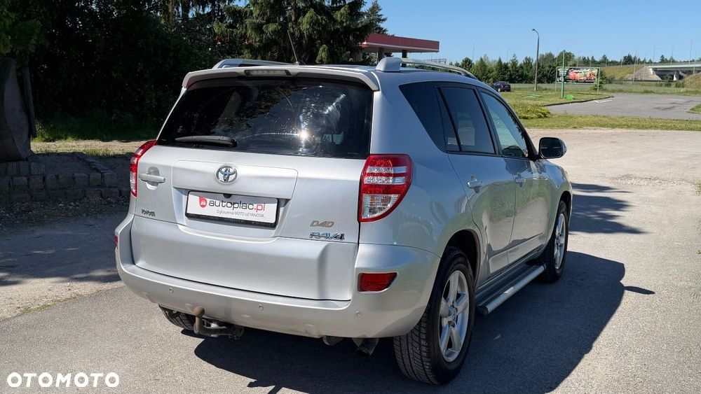 Toyota RAV4 2.2 D-4D Premium - 12
