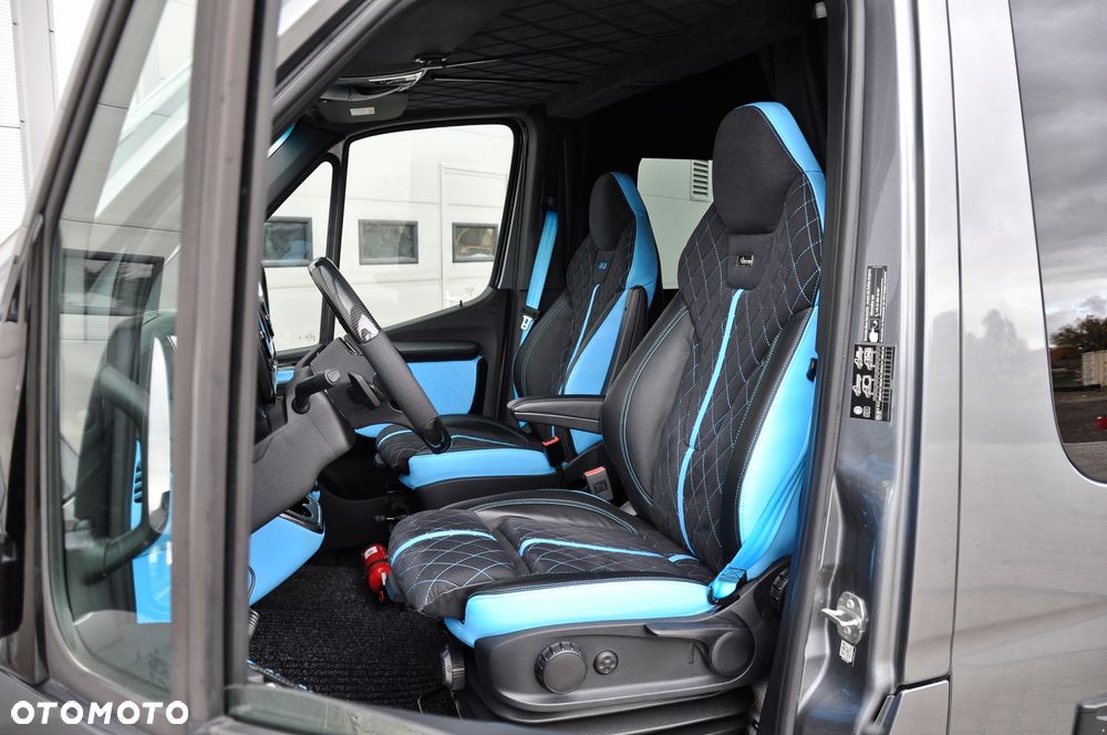 Mercedes-Benz Sprinter 319 Kamper - 15