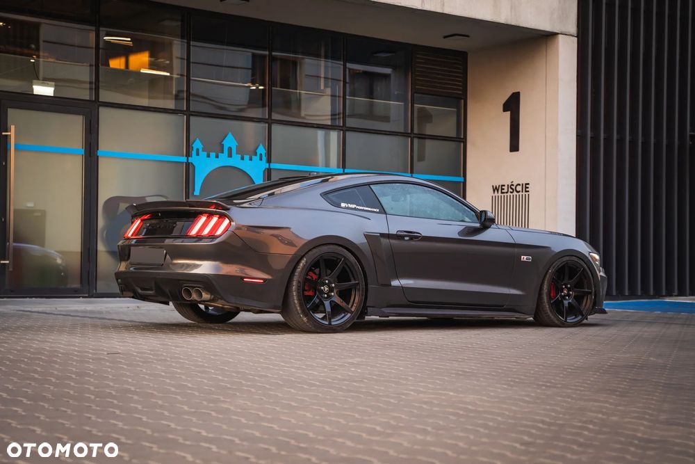 Ford Mustang 5.0 V8 GT - 21