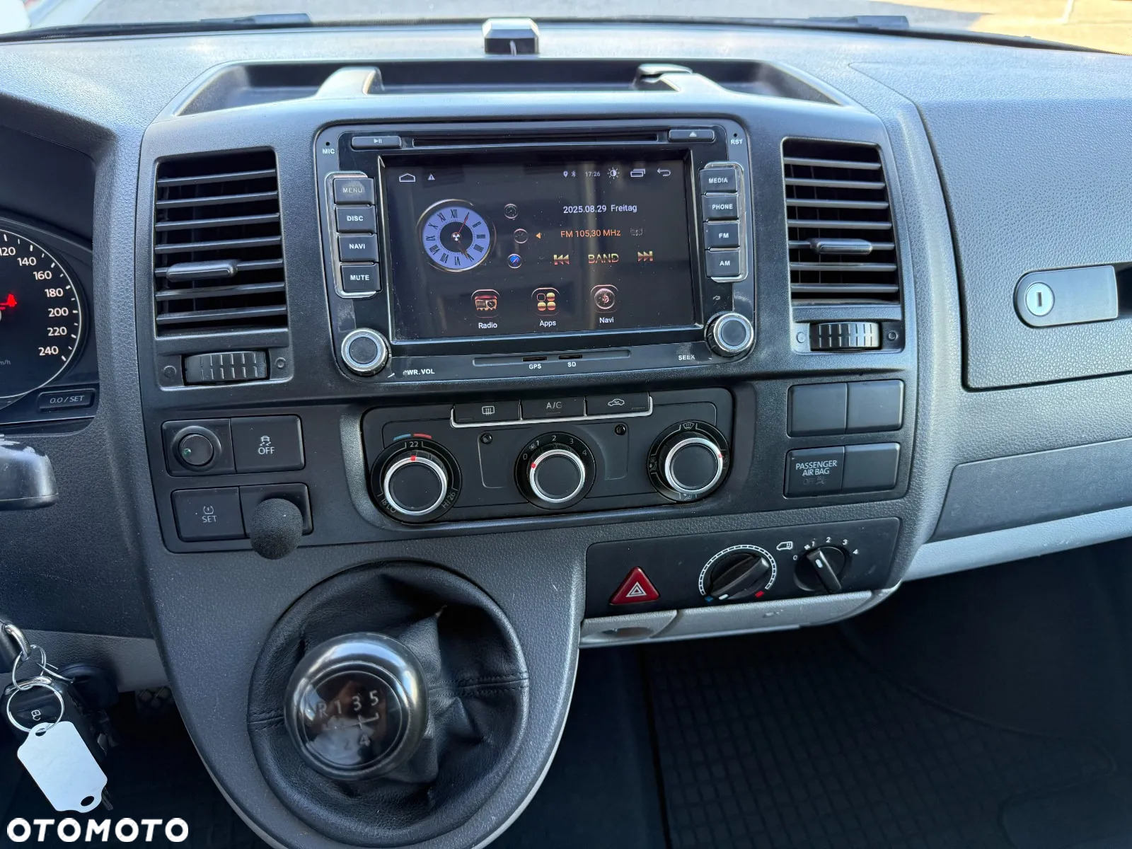 Volkswagen Transporter T5 TDI L2H1 - 6