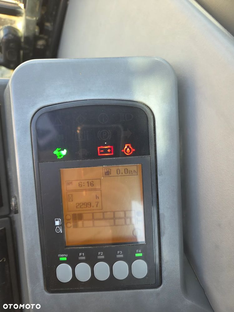 Yanmar VIO82 - 11