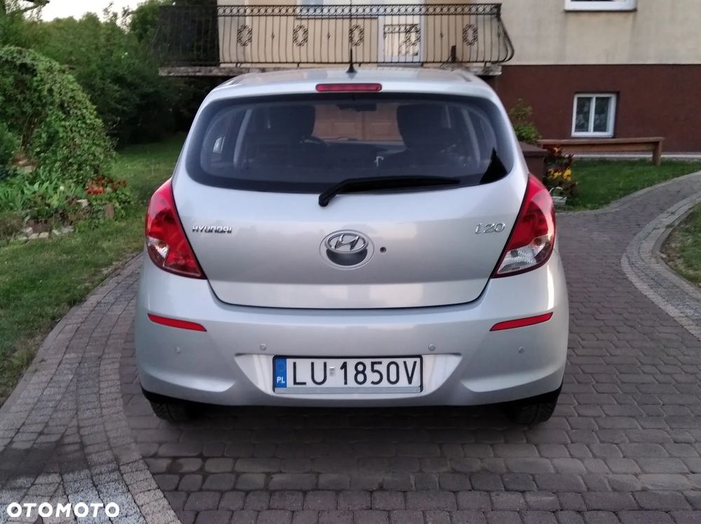 Hyundai i20 1.4 Comfort EU5 - 8