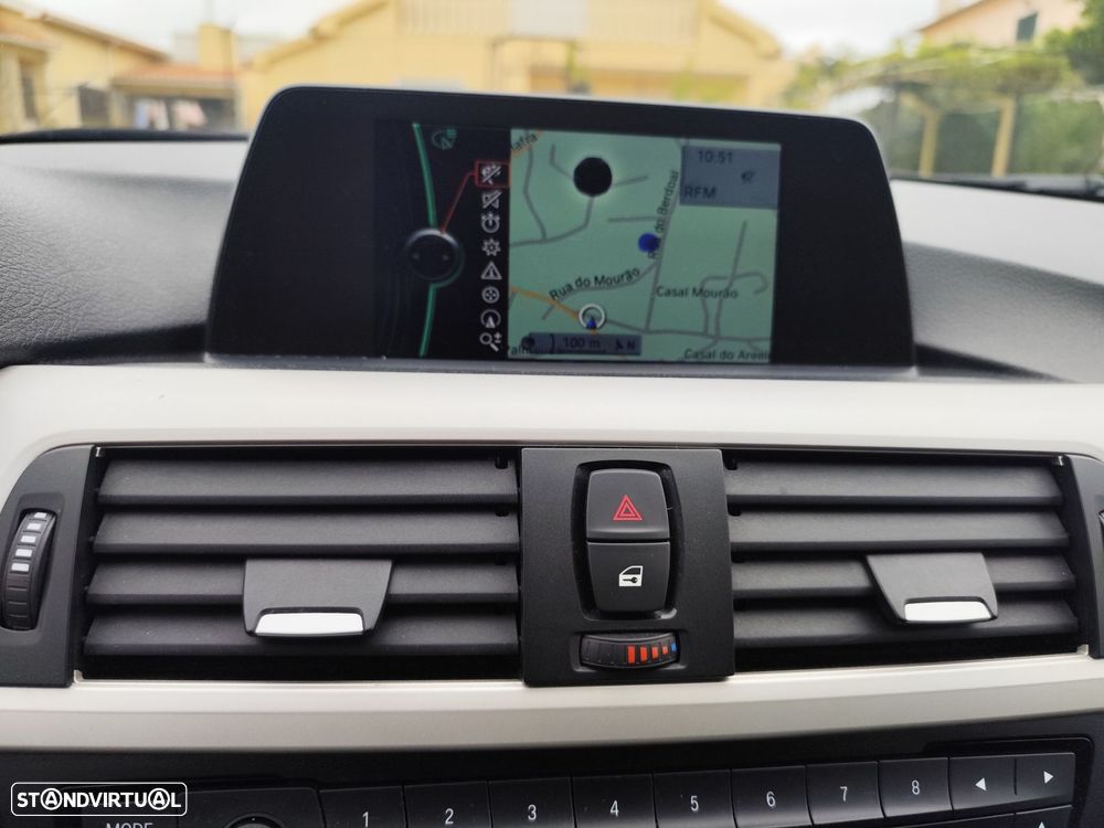 BMW 320 d DPF Touring - 15
