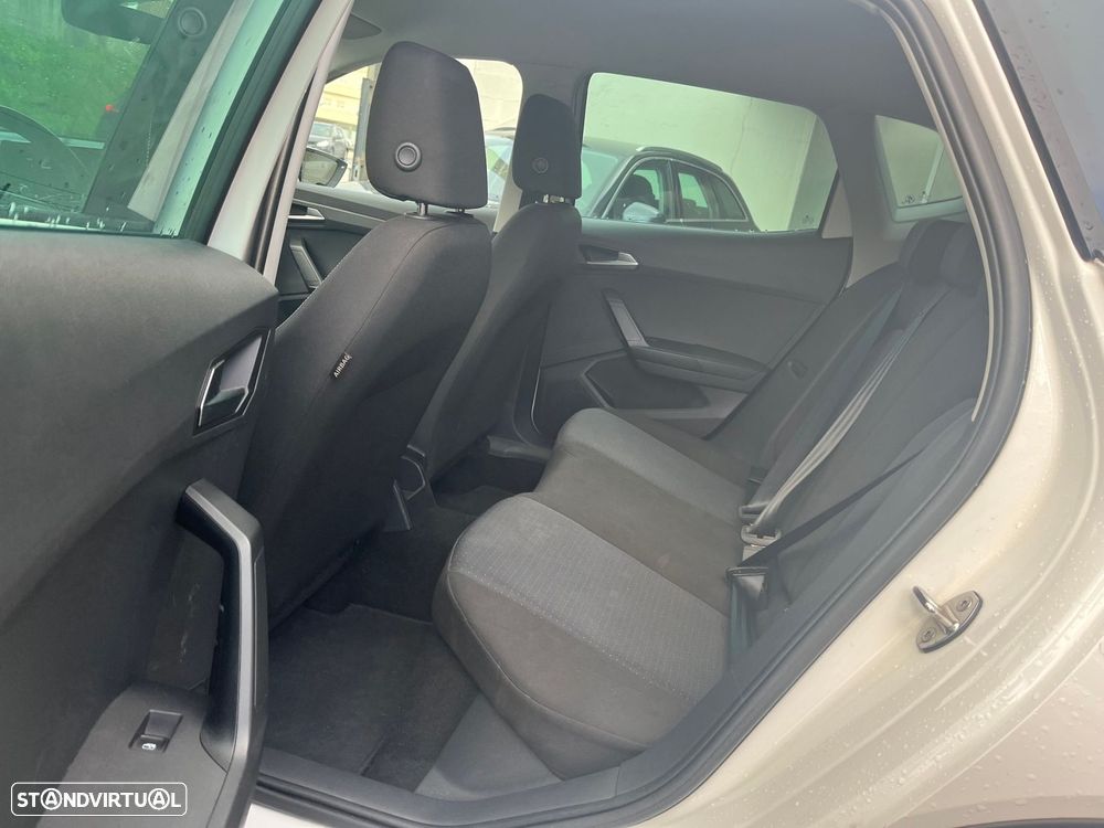 SEAT Arona - 10