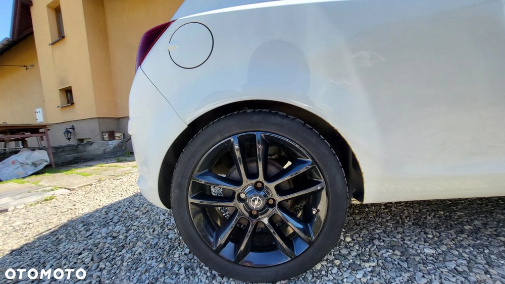 Opel Corsa 1.4 16V Color Edition - 17