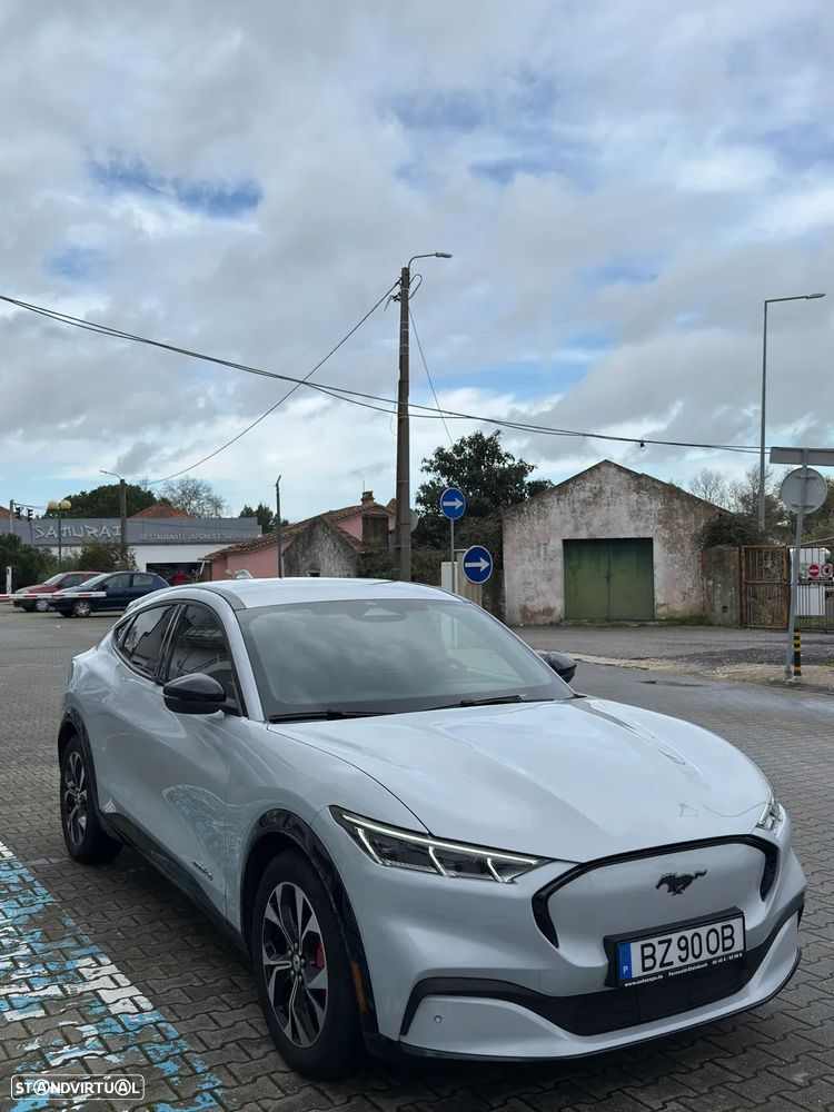 Ford Mustang Mach-E AWD PREMIUM - 3