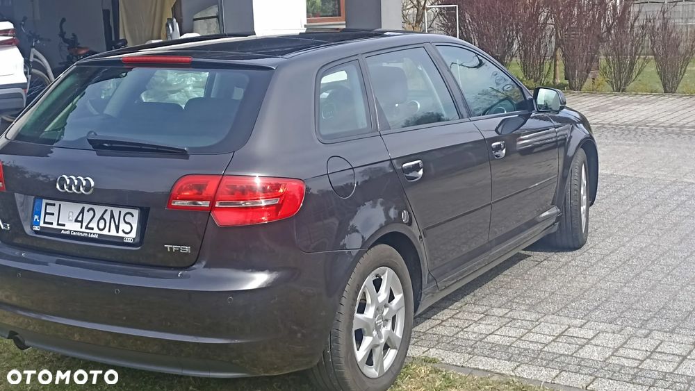 Audi A3 Sportback 1.2 TFSI Attraction - 5