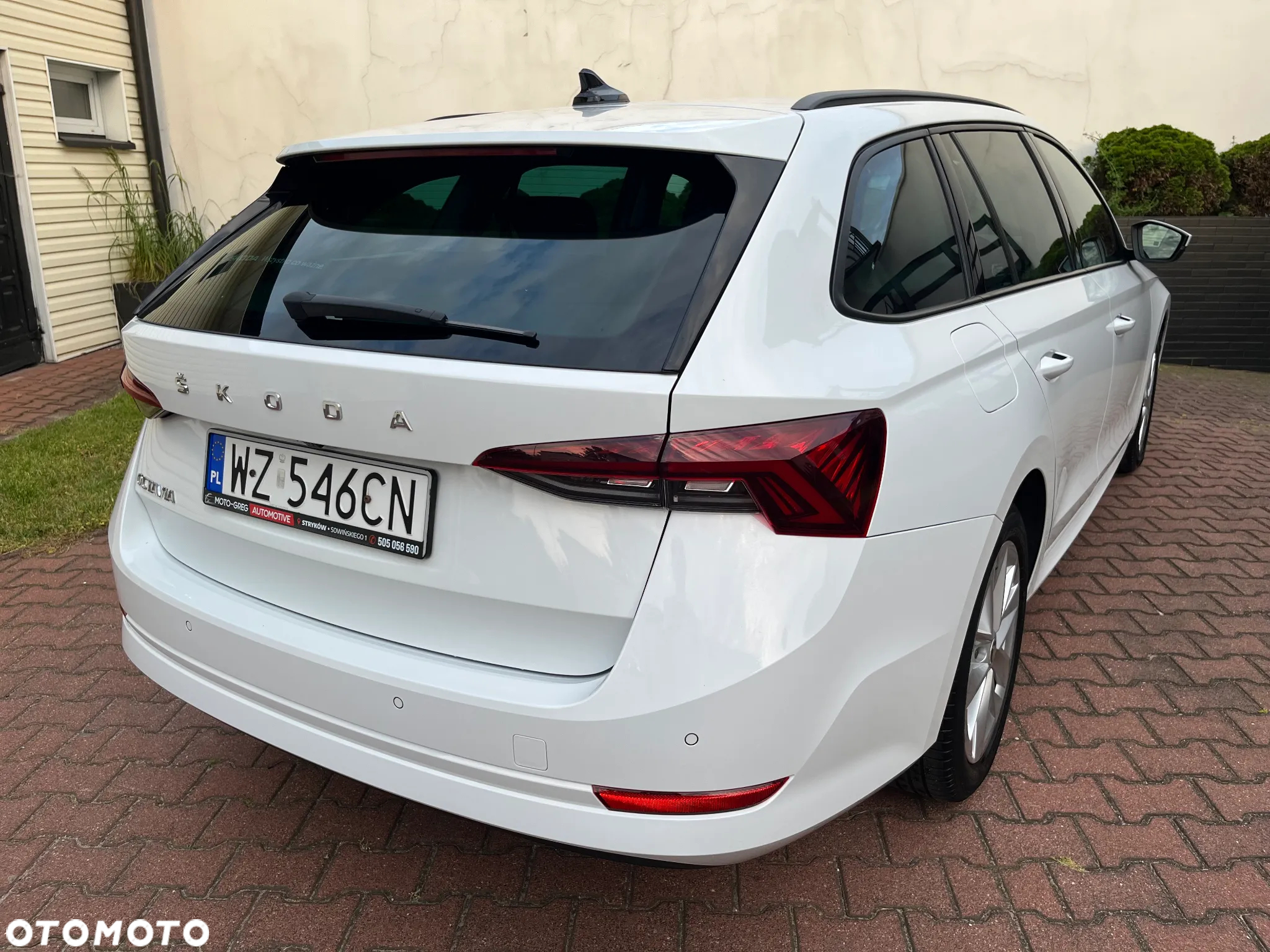 Skoda Octavia 2.0 TDI Ambition DSG - 8
