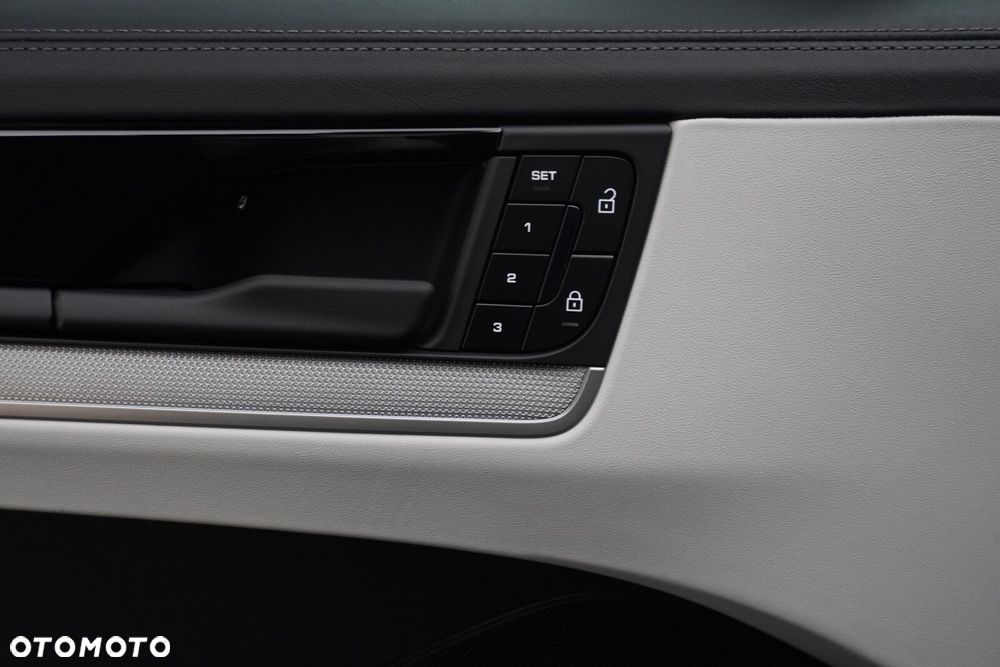 Porsche Cayenne S - 17