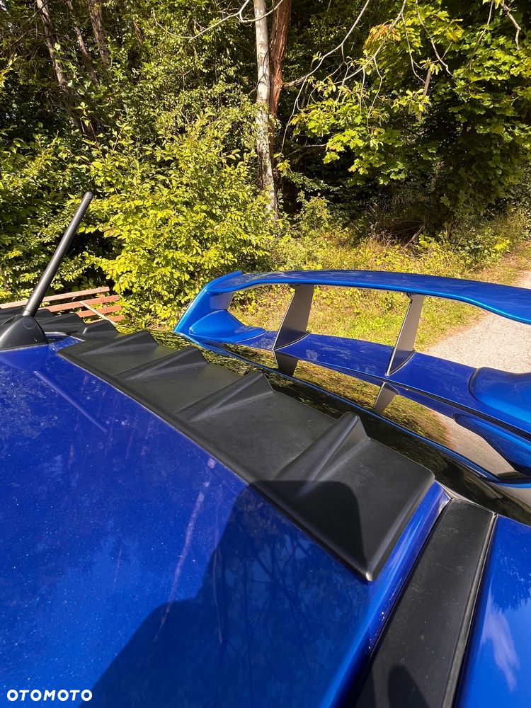 Subaru Impreza STI - 12
