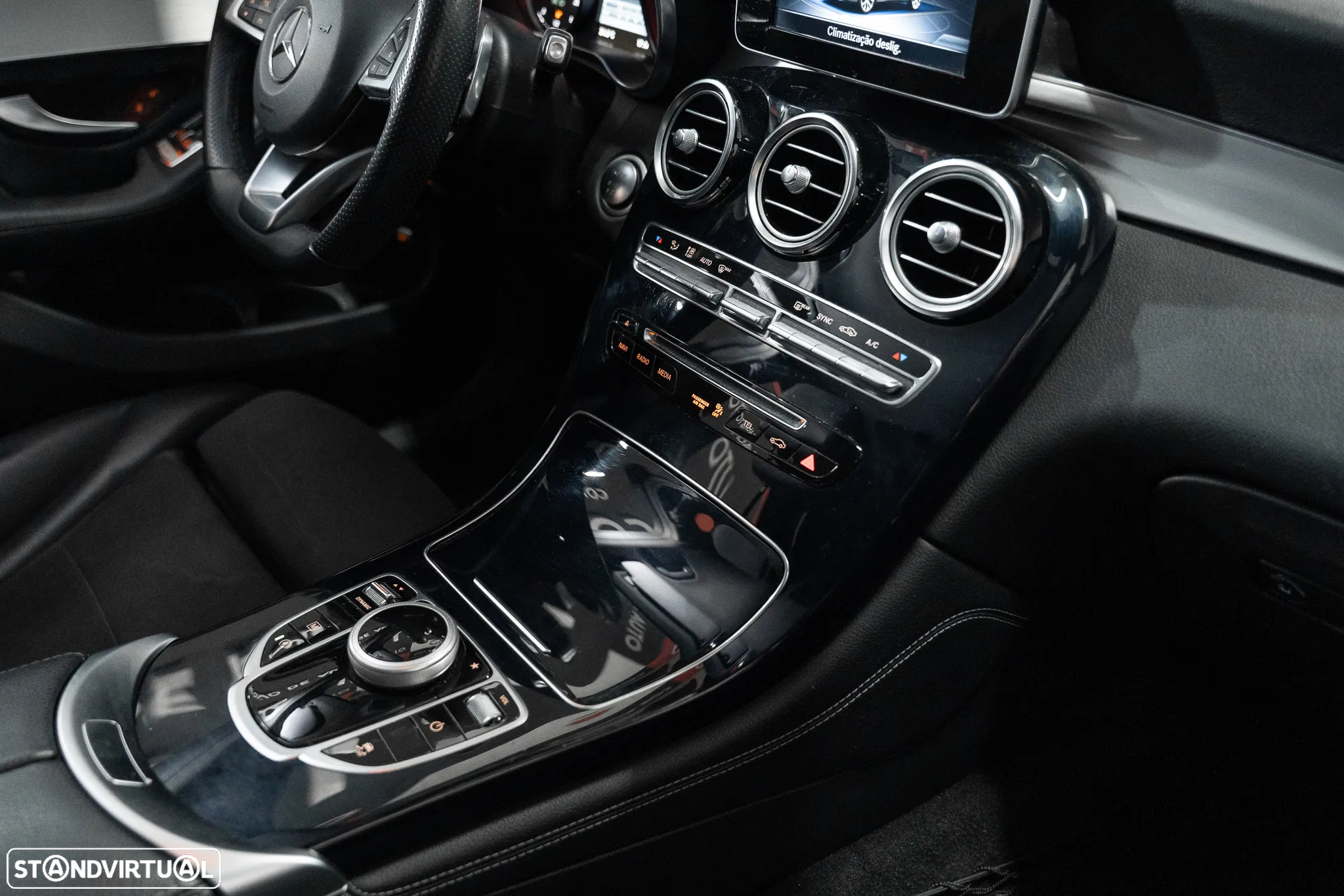 Mercedes-Benz GLC 250 d AMG Line 4-Matic - 19