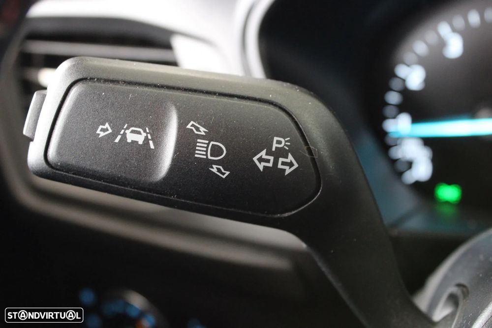 Ford Focus 1.0 EcoBoost MHEV ST-Line - 13