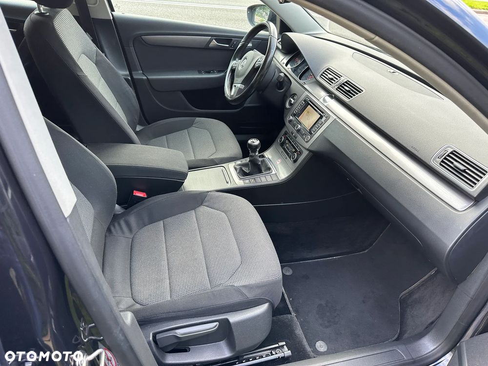 Volkswagen Passat 2.0 Blue TDI SCR Comfortline - 22