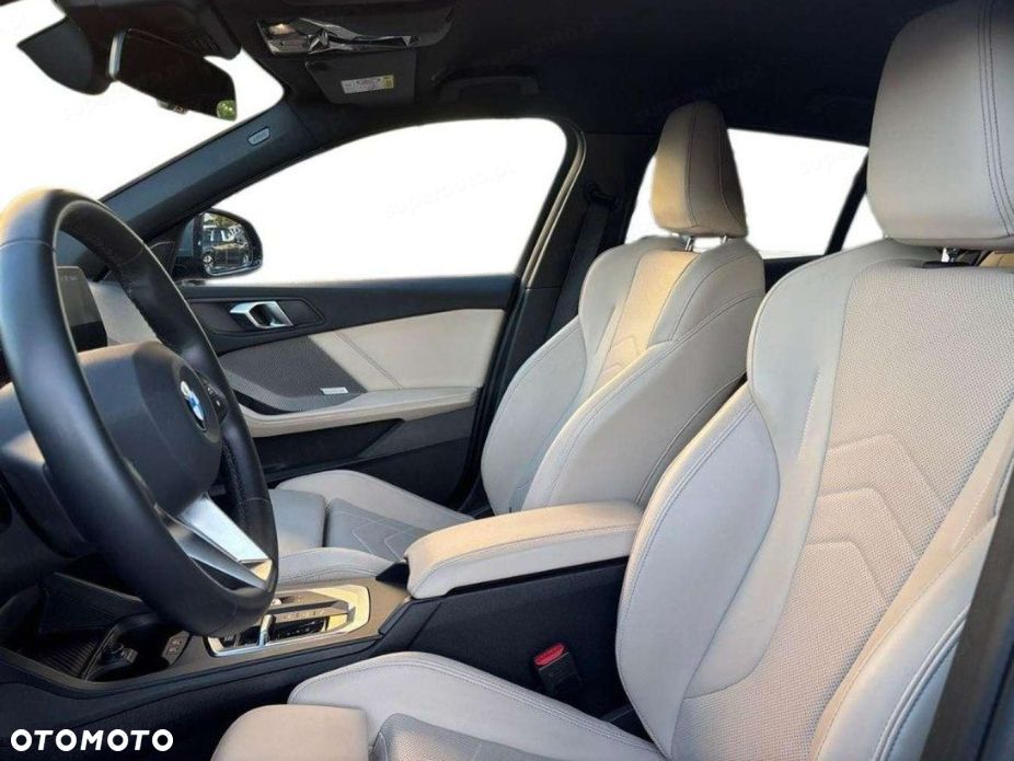 BMW Seria 1 120 mHEV - 5