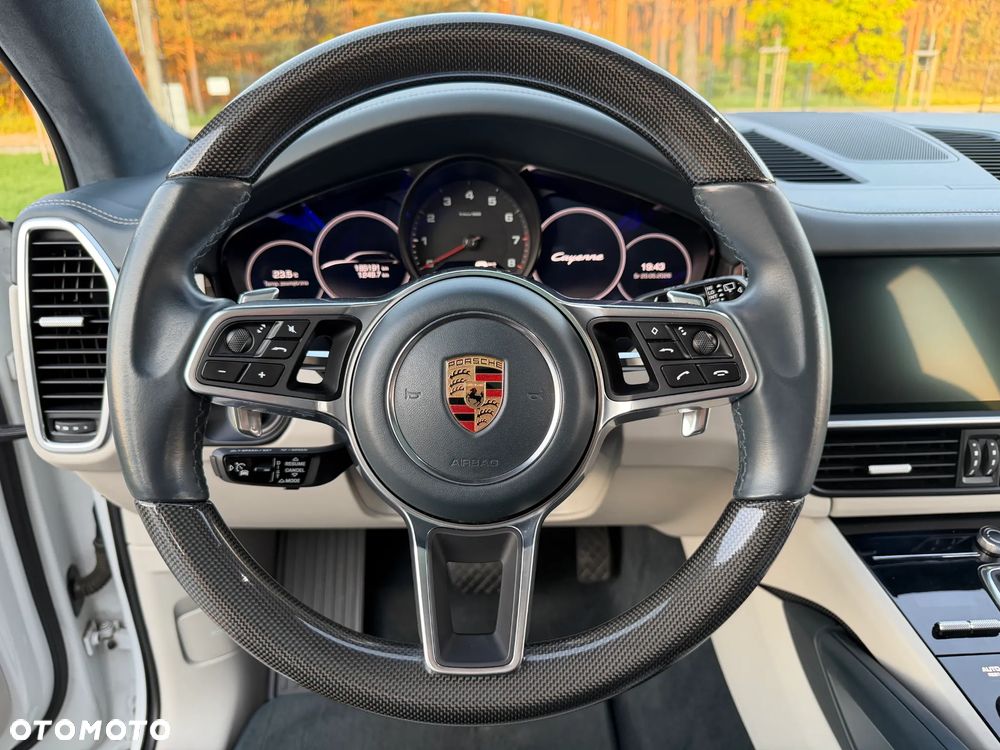 Porsche Cayenne Platinum Edition - 33