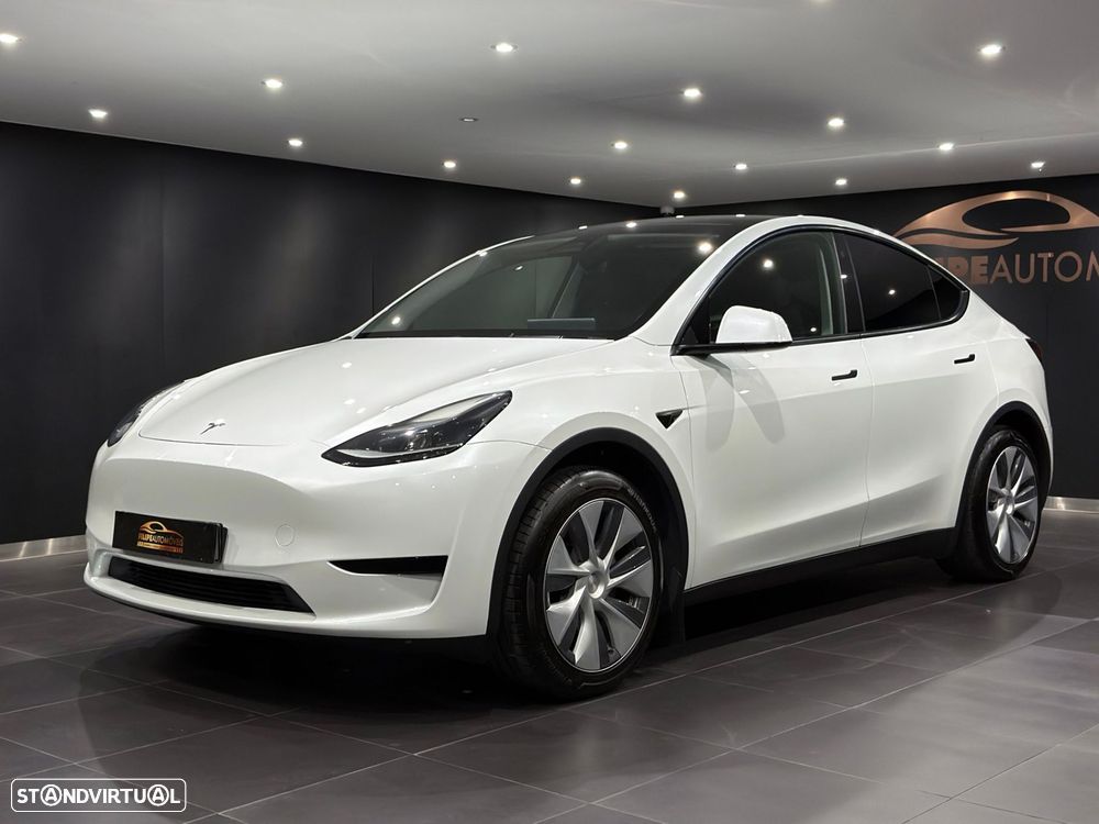 Tesla Model Y Standard - 1