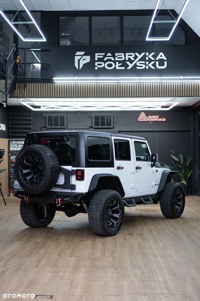 Jeep Wrangler 3.6 Unlim Sahara - 2