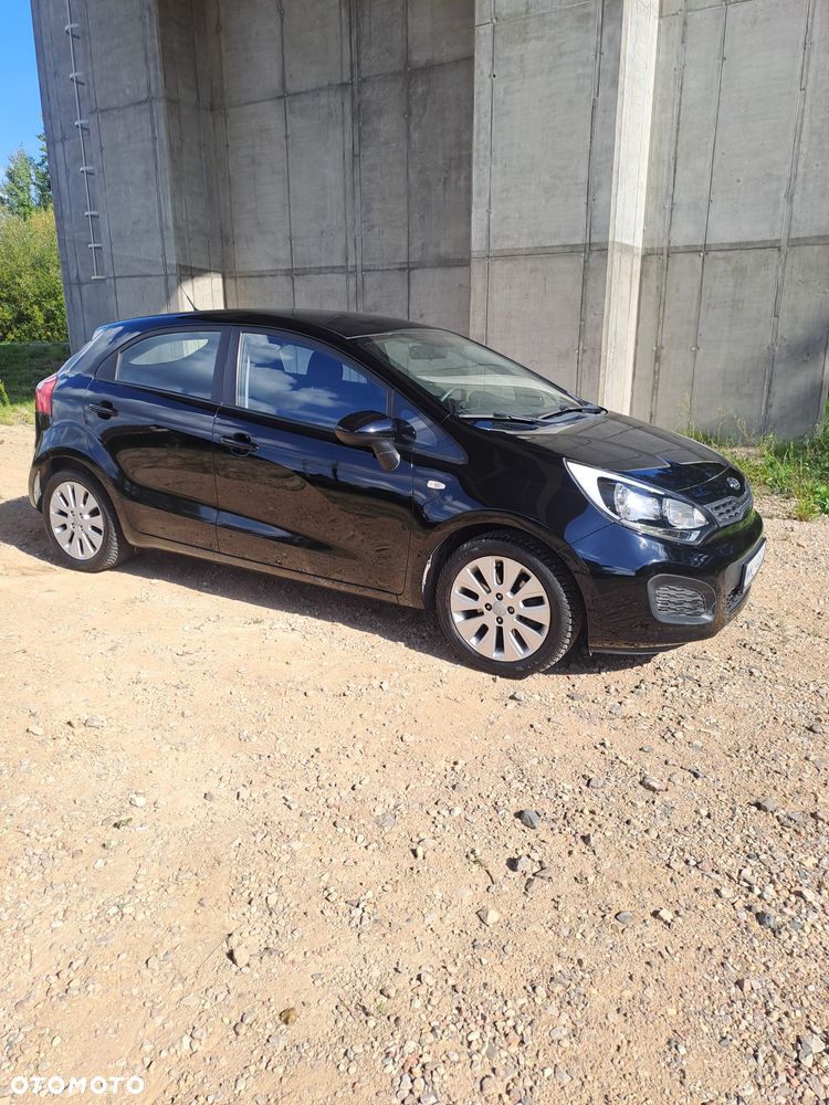 Kia Rio - 1