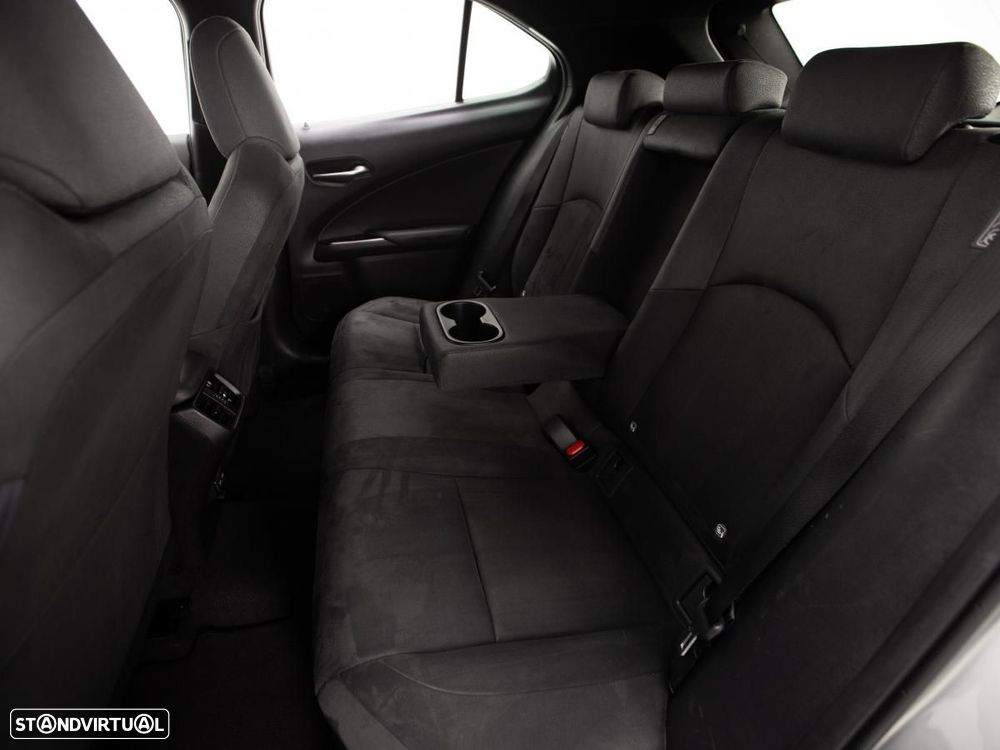 Lexus UX 250h Business - 11