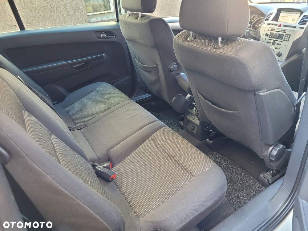 Opel Zafira - 8