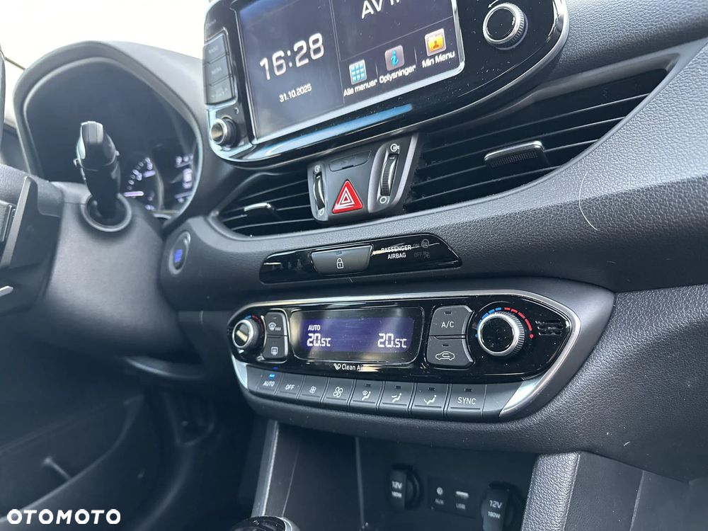 Hyundai i30 1.6 CRDI DCT Style - 18