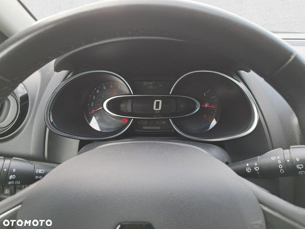 Renault Clio - 9