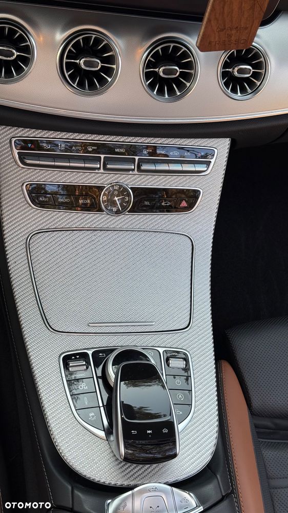 Mercedes-Benz Klasa E AMG 53 Kabriolet 4-Matic+ 9G-TRONIC - 10