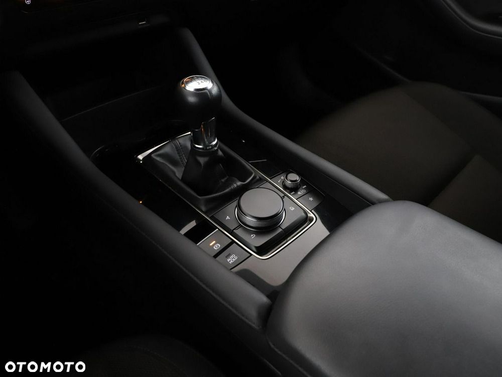 Mazda 3 e-SKYACTIV-G 2.0 M HYBRID SELECTION - 32