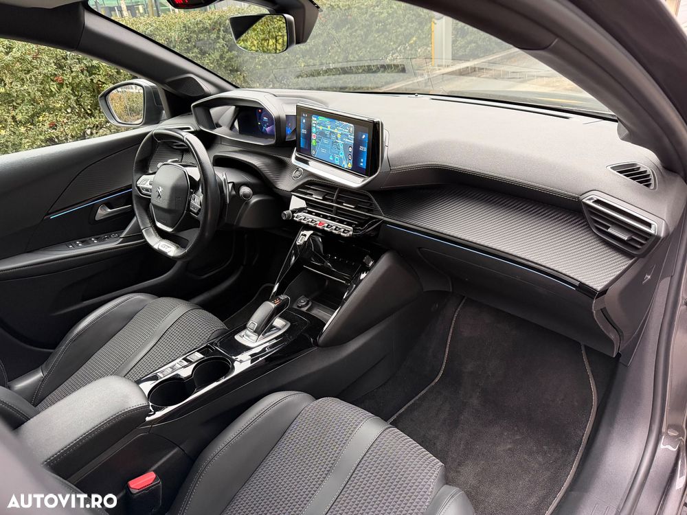 Peugeot 208 PureTech 130 EAT8 GT Pack - 21