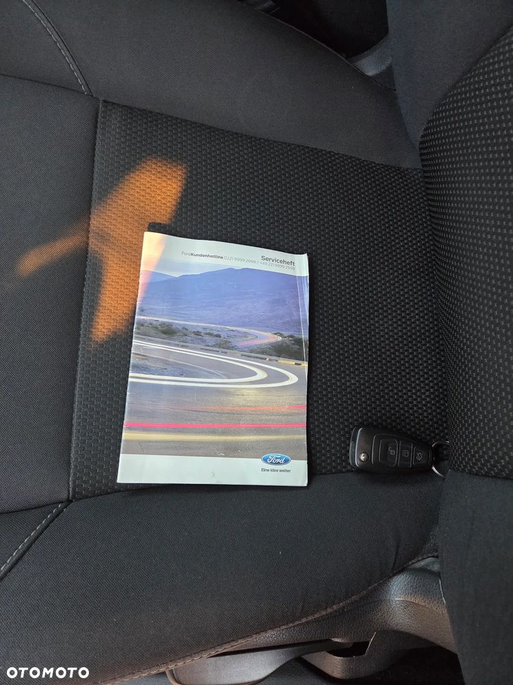 Ford Focus 1.5 TDCi SYNC Edition - 28