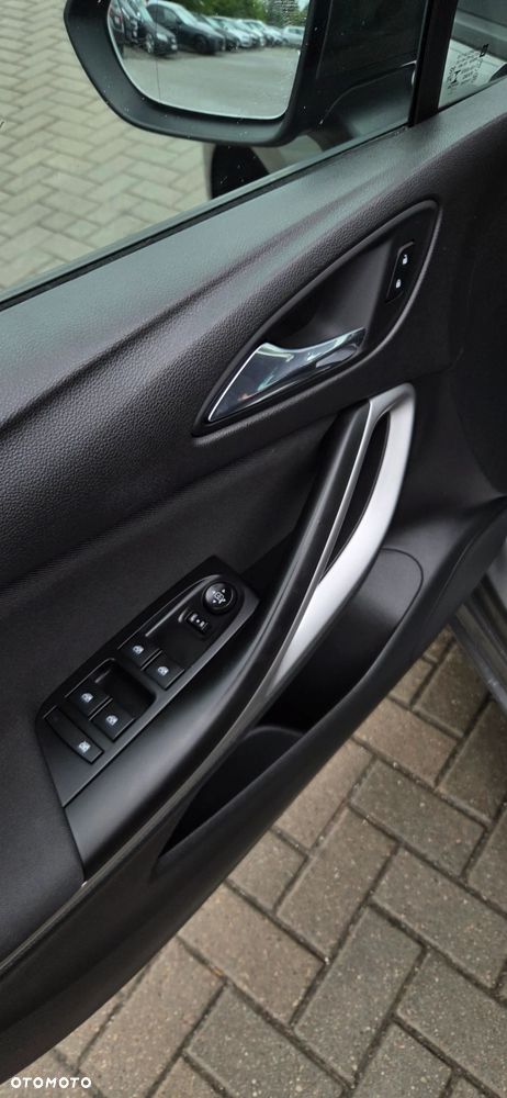 Opel Astra 1.4 Turbo Innovation - 27