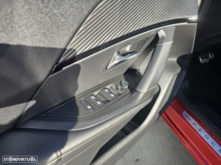 Peugeot e-2008 50 kWh GT - 27