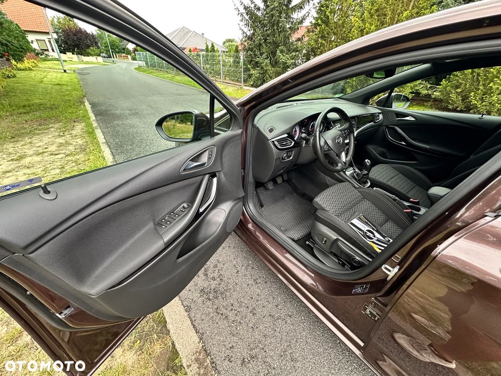 Opel Astra 1.4 T Dynamic - 19