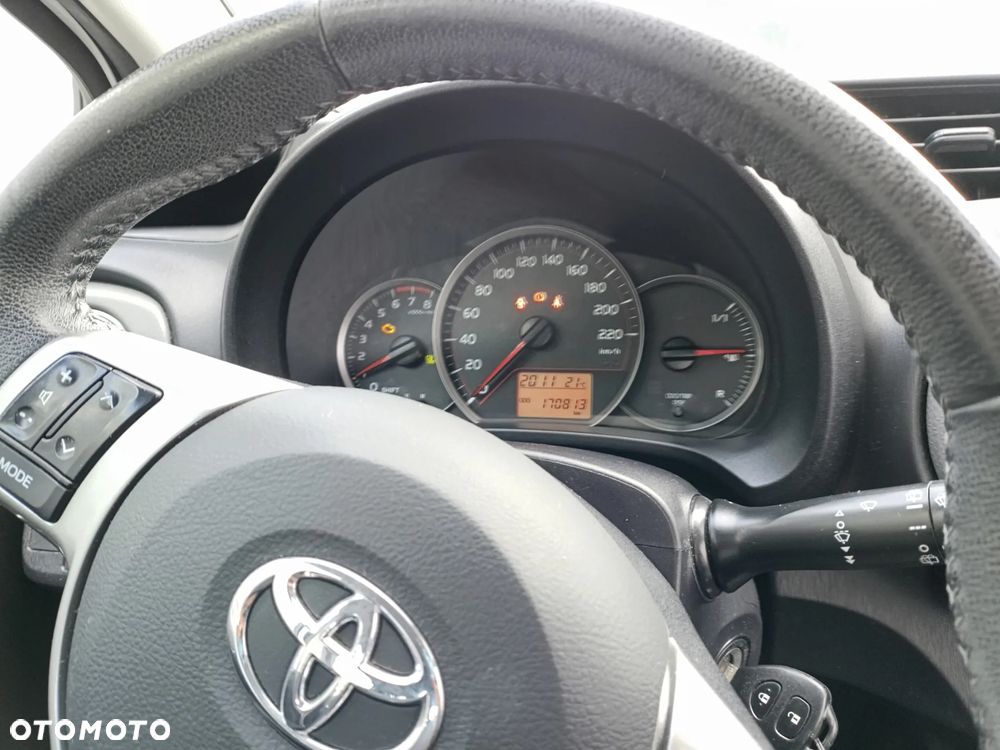 Toyota Yaris 1.0 Active - 2