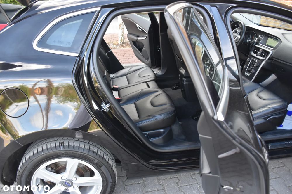Volvo V40 D2 - 15
