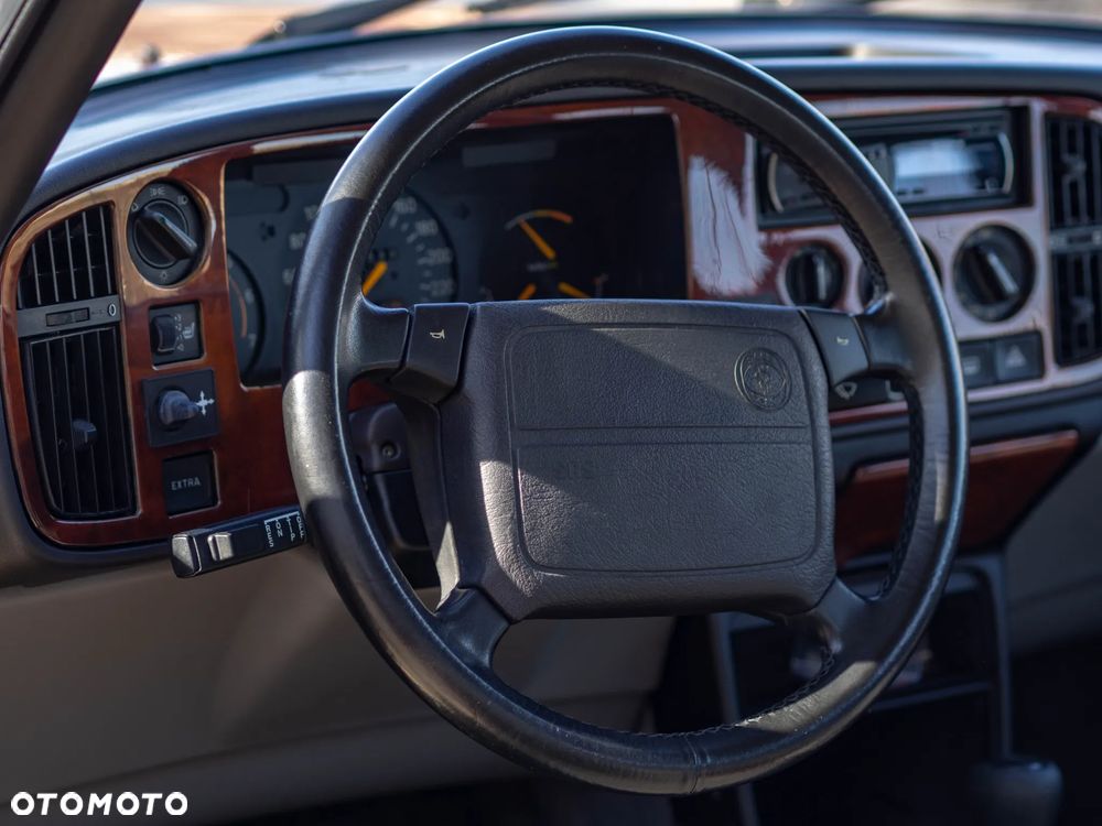 Saab 900 - 14