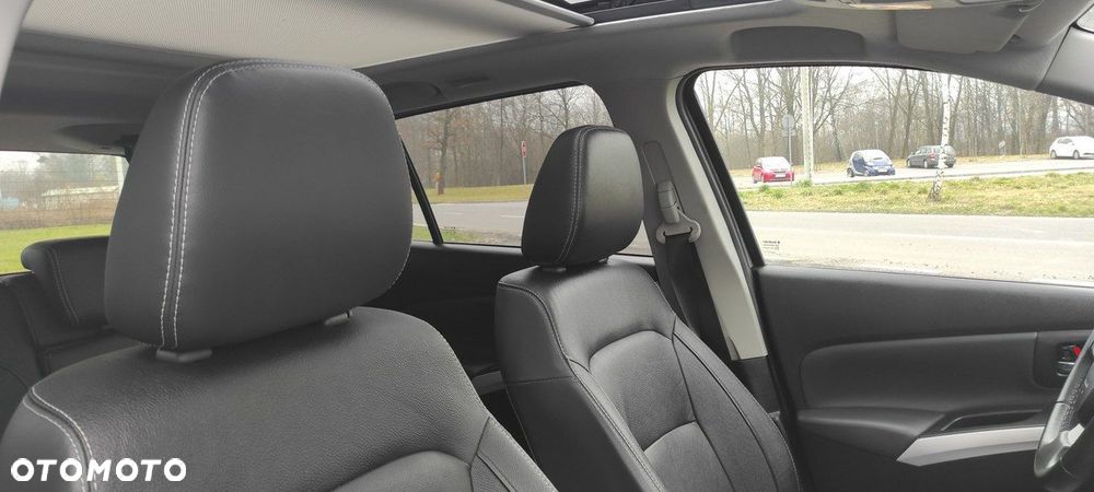 Suzuki SX4 S-Cross 1.4 T Elegance Sun 4WD - 17