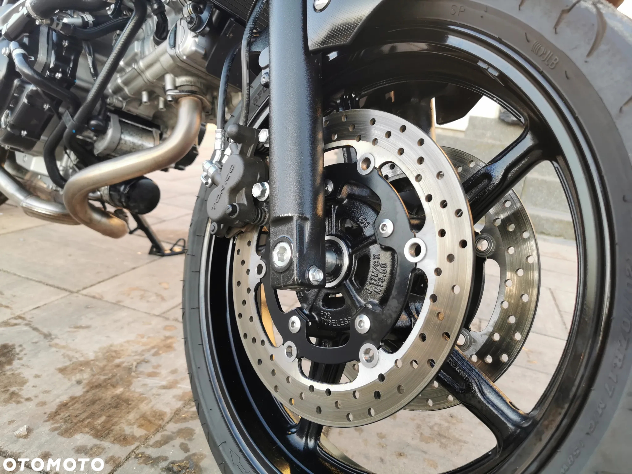 Suzuki SV - 25