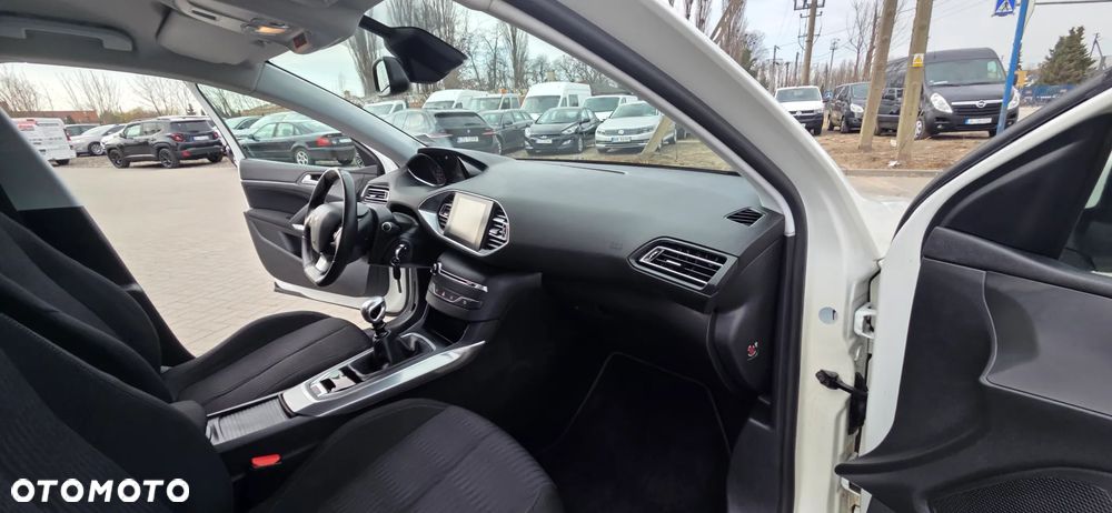 Peugeot 308 - 36