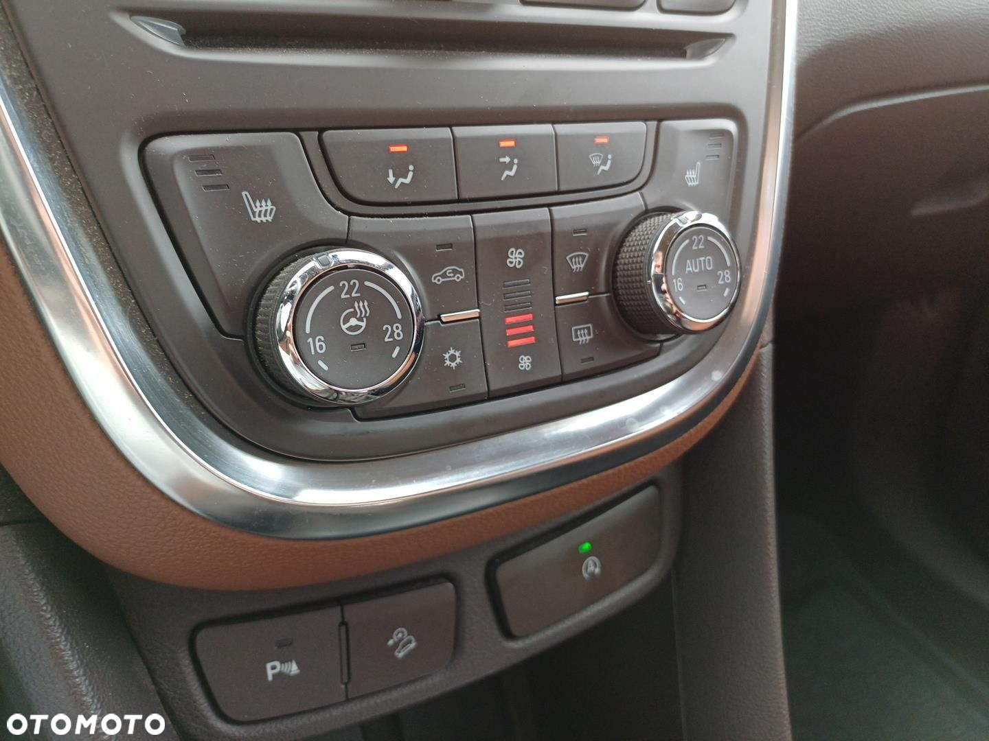 Opel Mokka 1.4 T Cosmo - 26