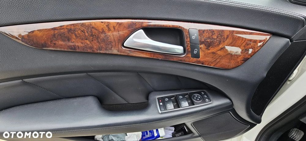 Mercedes-Benz CLS 350 d 4-Matic 9G-TRONIC - 31