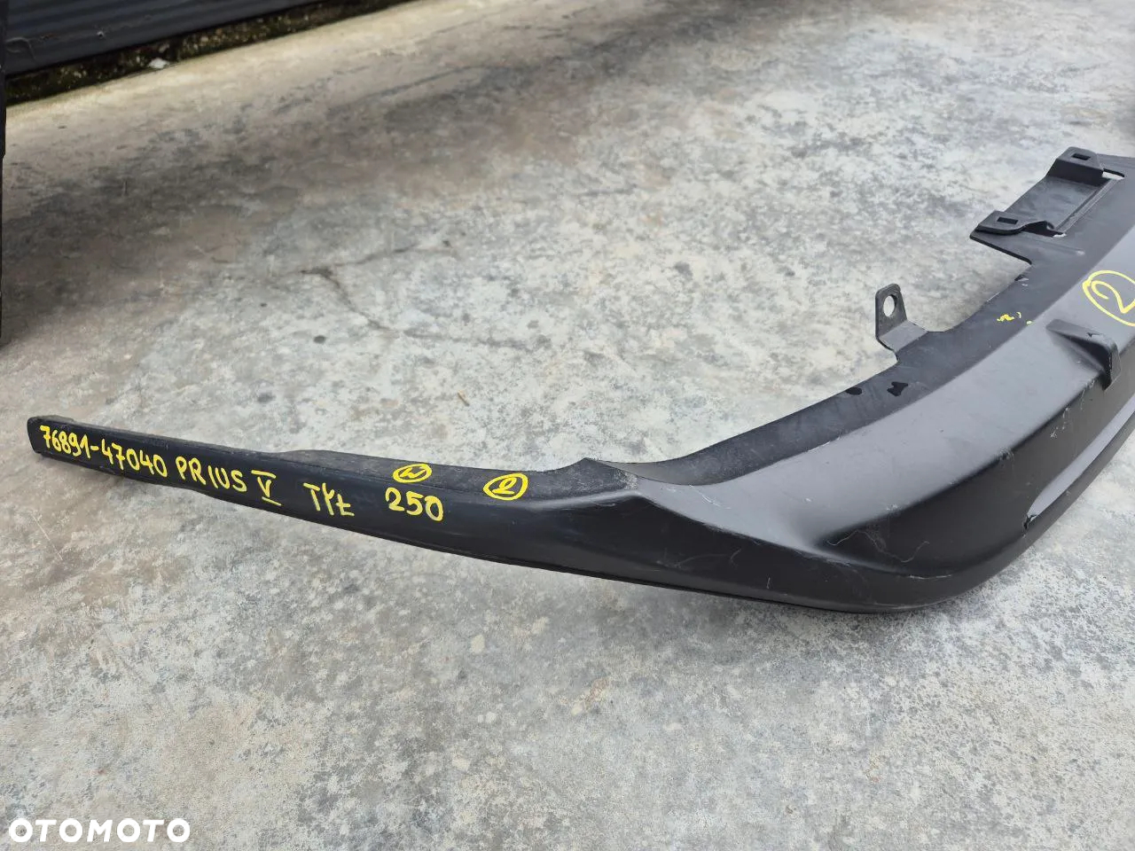 ORYGINALNY ZDERZAK/SPOILER TOYOTA PRIUS PLUS / V TYLNY - 10