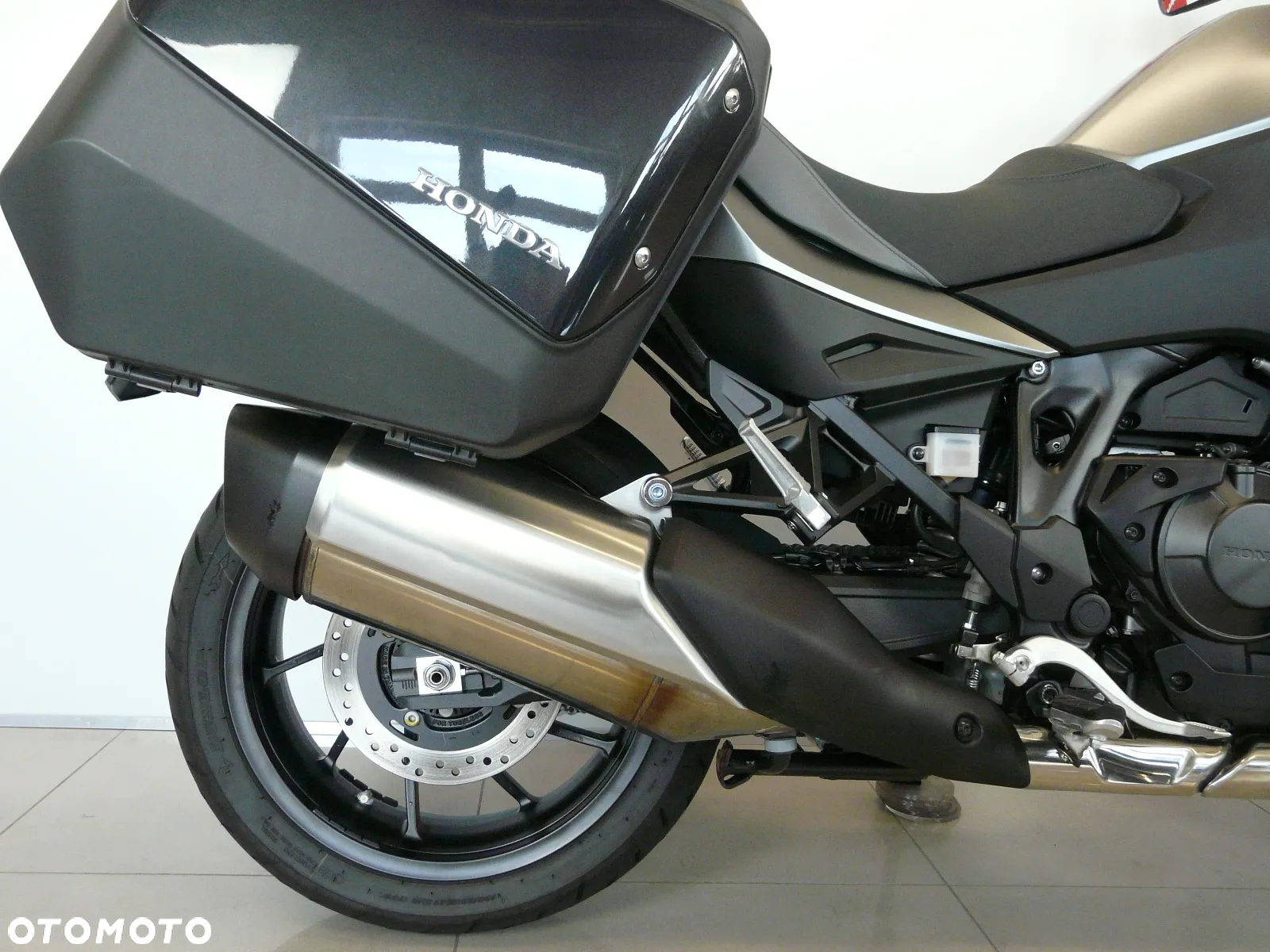 Honda NT - 9